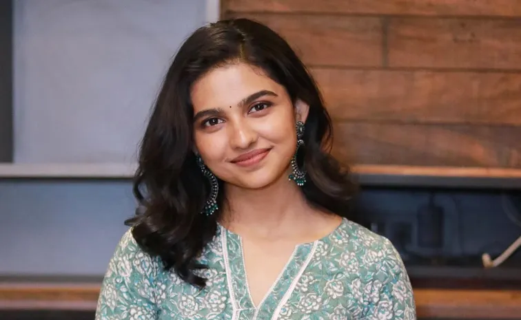 స్టార్‌ హీరోతో నటించే ఛాన్స్‌.. చేజారడంతో ఏడ్చేశా: ప్రేమలు బ్యూటీ