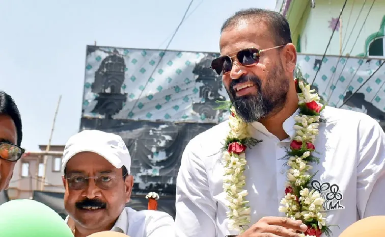 ‘ఓటర్ అధికార్ యాత్ర’కు యూసుఫ్ పఠాన్