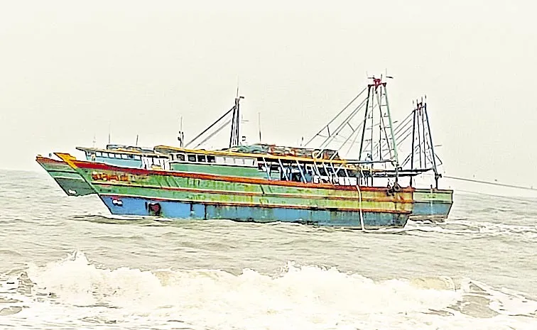 Tamil fishermen looted