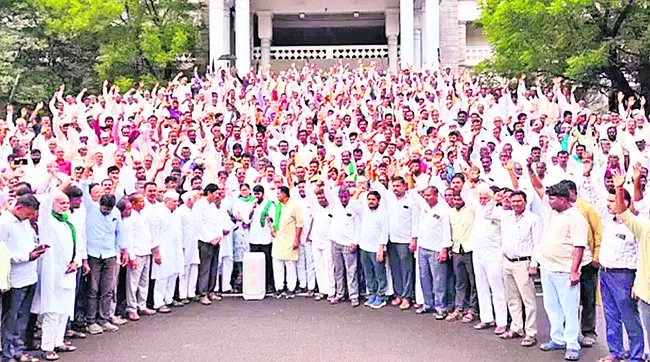 అక్రమ