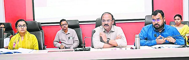 రాజధాని రైతుల   భూ సమస్యలు పరిష్కరించాలి 
