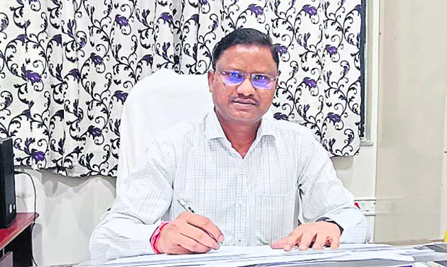 డీఈవోగా భోజన్న