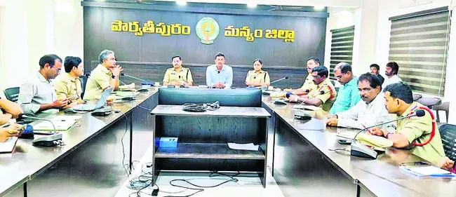 సారాను అరికడదాం.. : కలెక్టర్