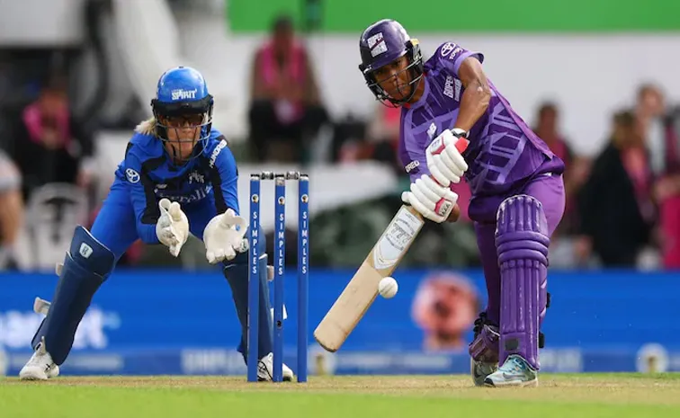 Who is Davina Perrin? 18-year-old English batter scripts history with 42-ball hundred
