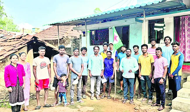 ప్రత్యేక డీఎస్సీ ప్రకటించాల్సిందే