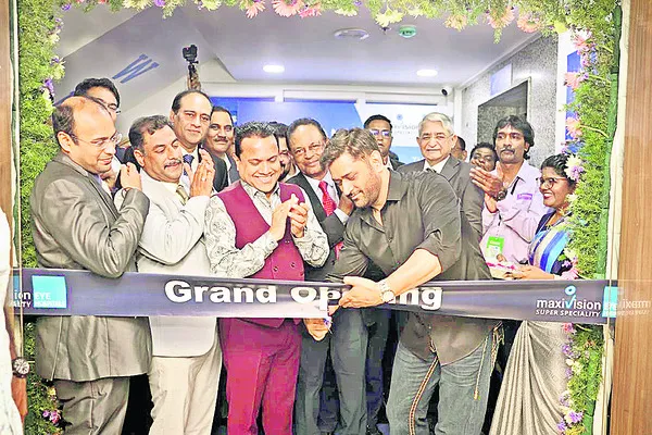 వంద కోట్లతో మాక్సివిజన్‌ 
