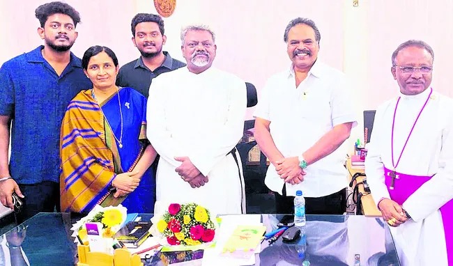 నంద్యాల డయాసిస్ బిషప్గా రెవరెండ్ సంతోష్ ప్రసన్నరావు