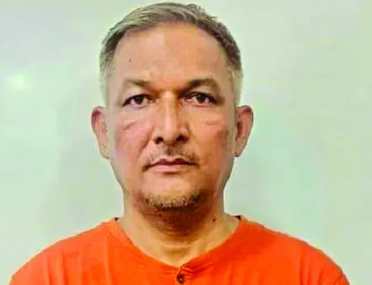 మాఫియా కవిరాజ్కు కటకటాలు