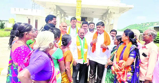 కేంద్ర పథకాలు ఇంటింటికీ వివరించాలి 