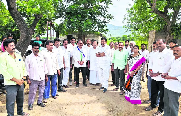 ఉప పోరు.. ప్రచార హోరు 