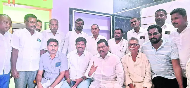 మంత్రి సంధ్యారాణికి ఎందుకంత ఉలికిపాటు!