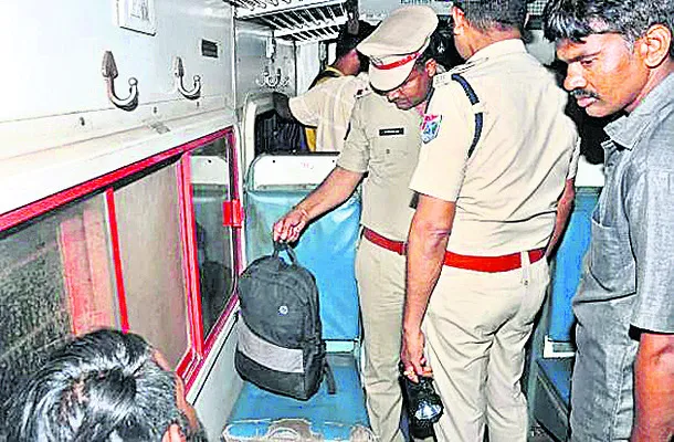 గంజాయి నియంత్రణే లక్ష్యంగా తనిఖీలు