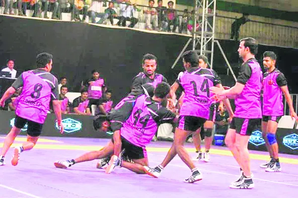 ఆటల పల్లె.. పతకాల ముల్లె