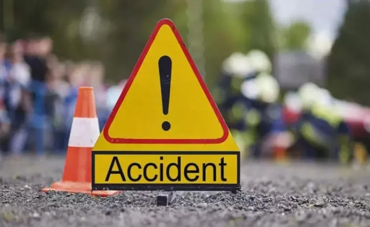 Three siblings die as bus rams bike in Annamayya district: AP