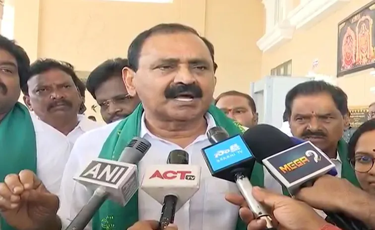 Bhumana karunakar reddy fires on br naidu