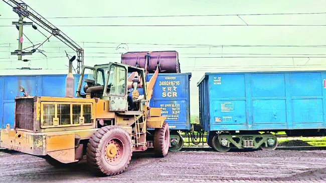 సరుకు రవాణాలో నైరుతి రైల్వే జోరు