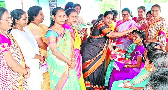 తల్లి