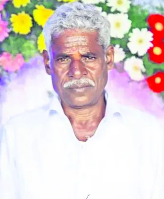 తాటిచెట్టుపై నుంచి పడి గీత కార్మికుడు మృతి

