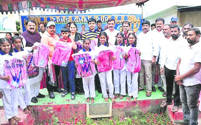 సాగునీటి ప్రాజెక్టులపై సర్కారు నిర్లక్ష్యం