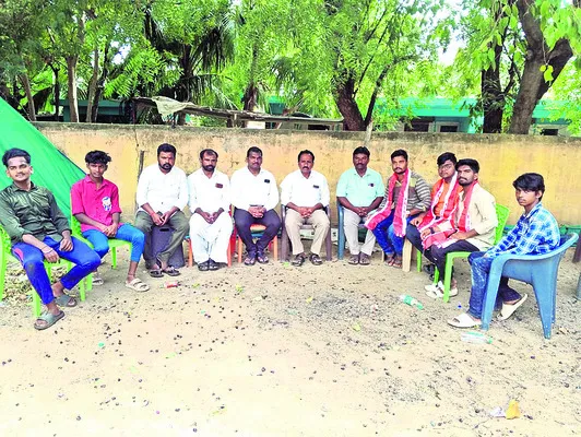 విద్యార్థుల సమస్యలపై రాజీలేని పోరాటం