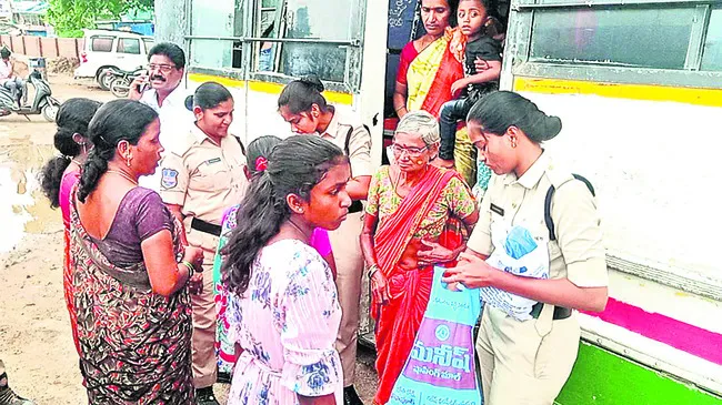 ఆర్టీసీ బస్టాండ్‌లో దొంగల బెడద