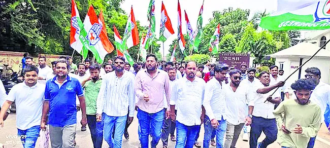 సీఎం నివాసం ముట్టడికి విఫలయత్నం