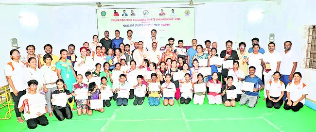 యోగాతో ఆరోగ్యకర జీవనం