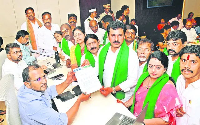 రైతు భరోసా కేంద్రాలపై కూటమి కక్ష