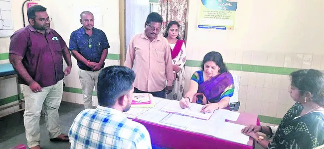 వైద్య శిబిరాలు నిర్వహించాలి