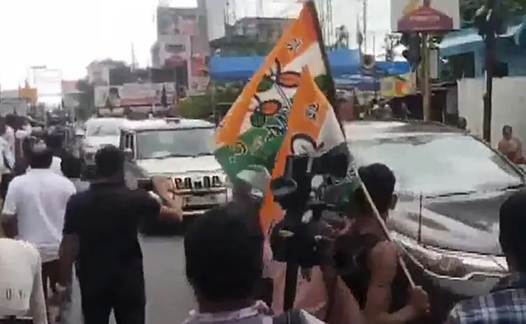 Suvendu Adhikari Convoy Attacked In West Bengal Coochbehar