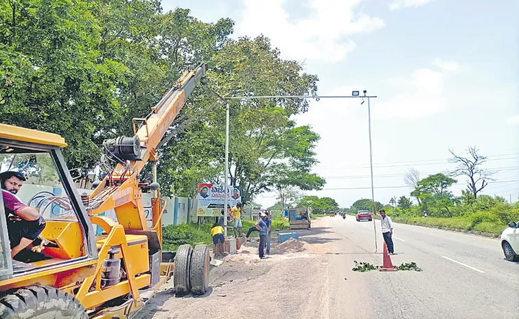 Telangana Govt working to monitor sand trucks through CCTV cameras
