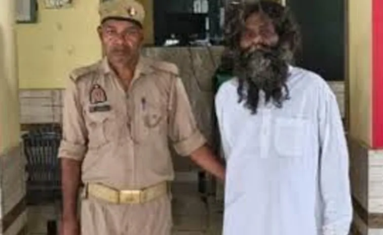 Man with 3 Aadhar Cards pan card found in UP as Temple Priest