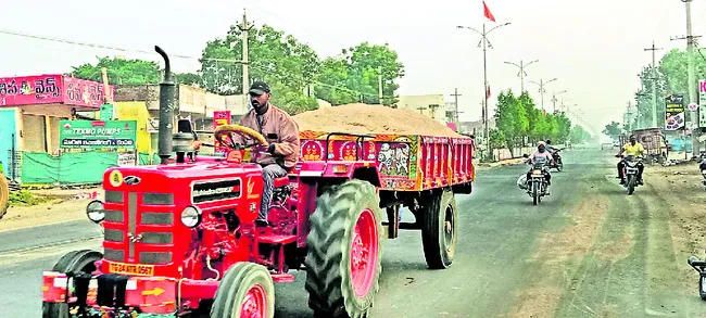 ఎమ్మెల్యేల మధ్య ఇసుక దుమారం!