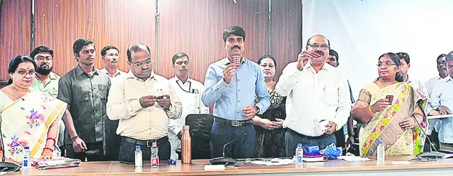 మాత్రలు వేద్దాం.. ‘నులి’మేద్దాం 
