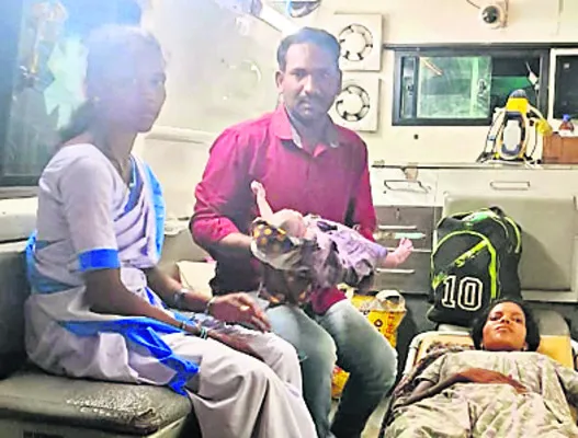 108 వాహనంలో ప్రసవం