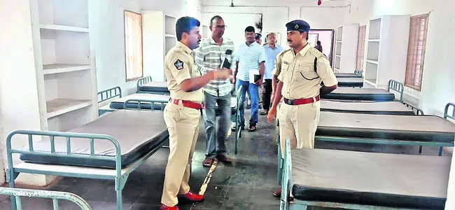 పోలీస్ శిక్షణా కేంద్రం పరిశీలించిన ఎస్పీ