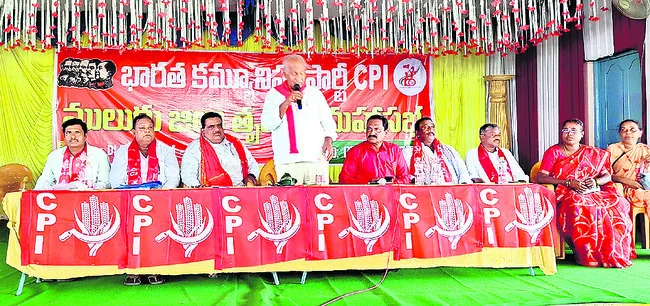 ప్రజాసమస్యలను పట్టించుకోని ప్రభుత్వాలు