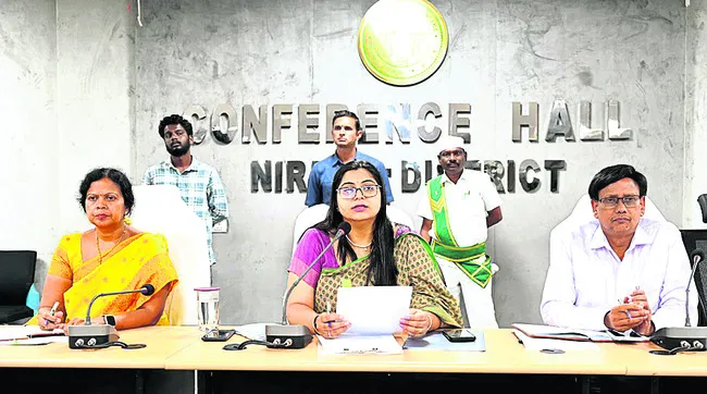 స్వాతంత్య్ర వేడుకలకు ఏర్పాట్లు చేయాలి 