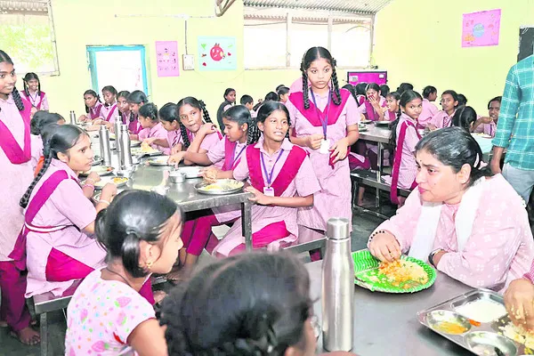 నాణ్యమైన భోజనం అందించాలి