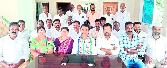 ప్రలోభాలకు గురిచేసే నైజం వైఎస్సార్సీపీకి లేదు