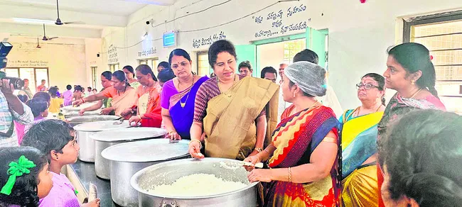 కార్వేటినగరంలో  తొలి సారిగా వరలక్ష్మీ వ్రతం 