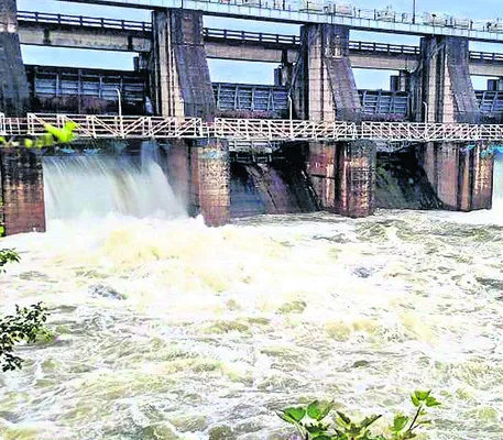 గుర్తింపులేని స్కూల్‌ సీజ్‌ 