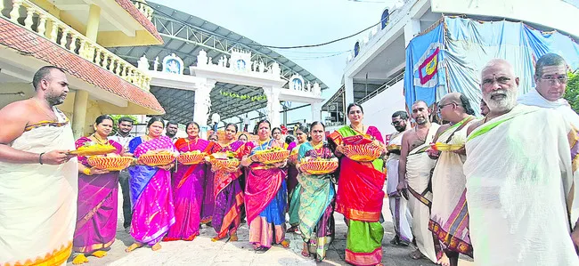 వనదుర