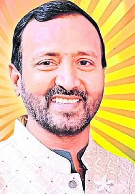 చికిత్స పొందుతూ వ్యాపారి మృతి