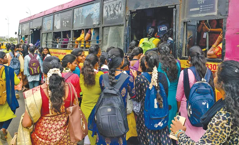 Will Woman Be Charged For Travelling On The Vidiyal Payanam scheme
