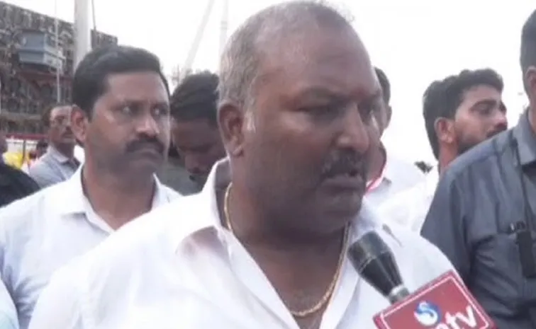 Janasena MLA Vijay Kumar Incident In Durga Temple