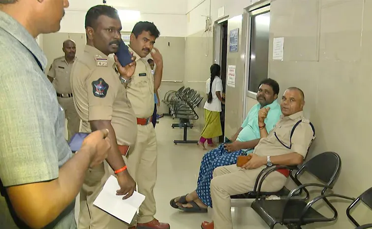 bindover case against ysrcp leaders in pulivendula
