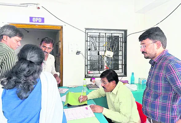 ప్రైవేట్ ఆస్పత్రులపై కొరడా