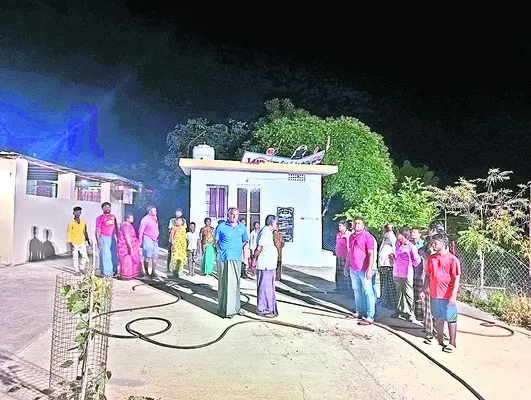 భక్తిభావంపై రాజకీయ కుట్ర