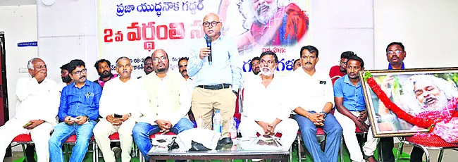 బీసీ రిజర్వేషన్లకు కేంద్రం చట్టం చేయాలి 